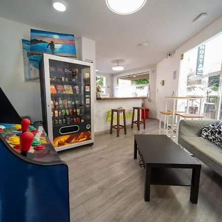 Be Happy Hostel - Albergue en el centro de Nerja-2